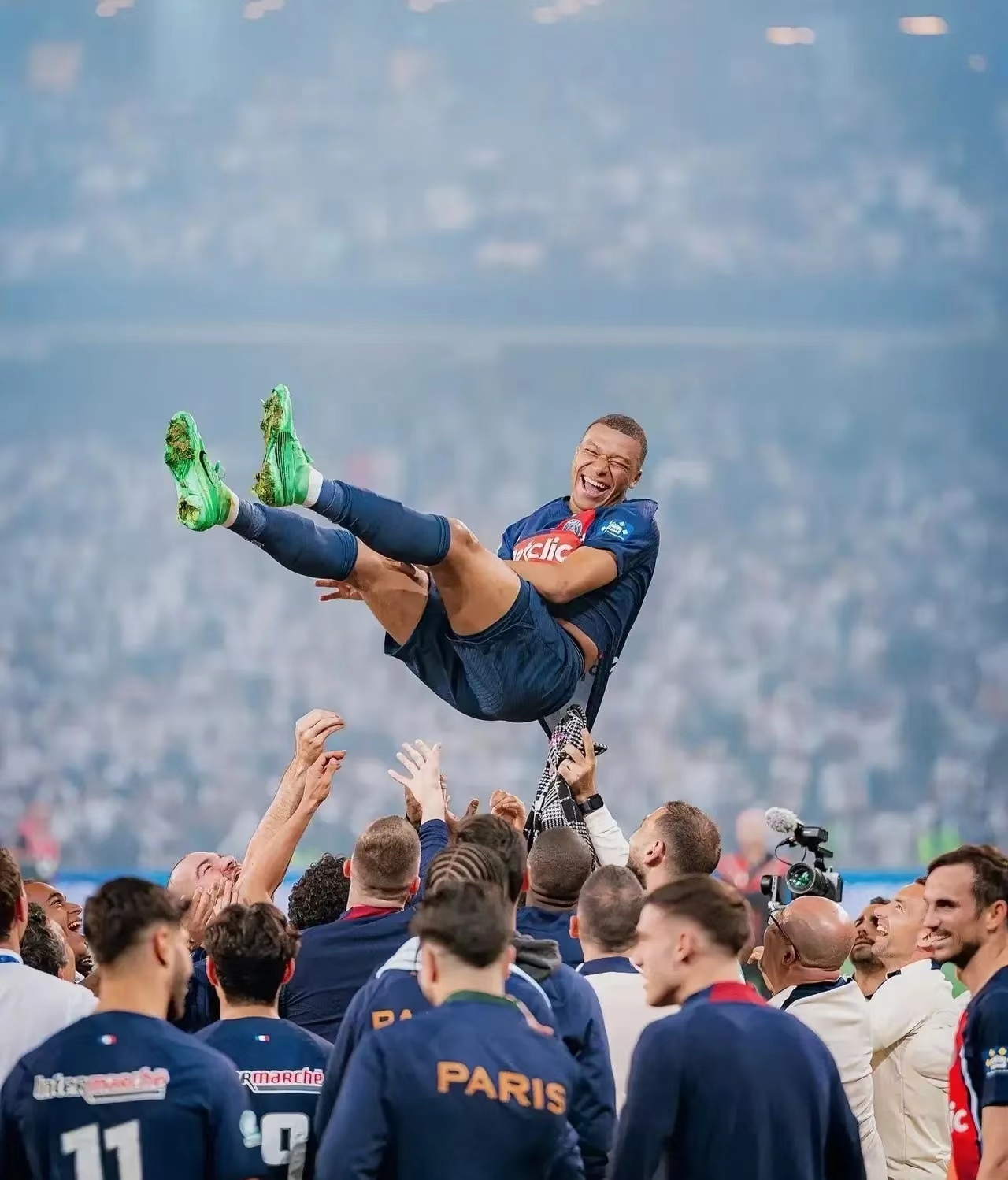 28圈电竞-国际比赛日里昂备战德国杯；迎来里程碑细节曝光；球迷炸锅；资深球员宣示担当(勒阿弗尔vs里昂比分预测)