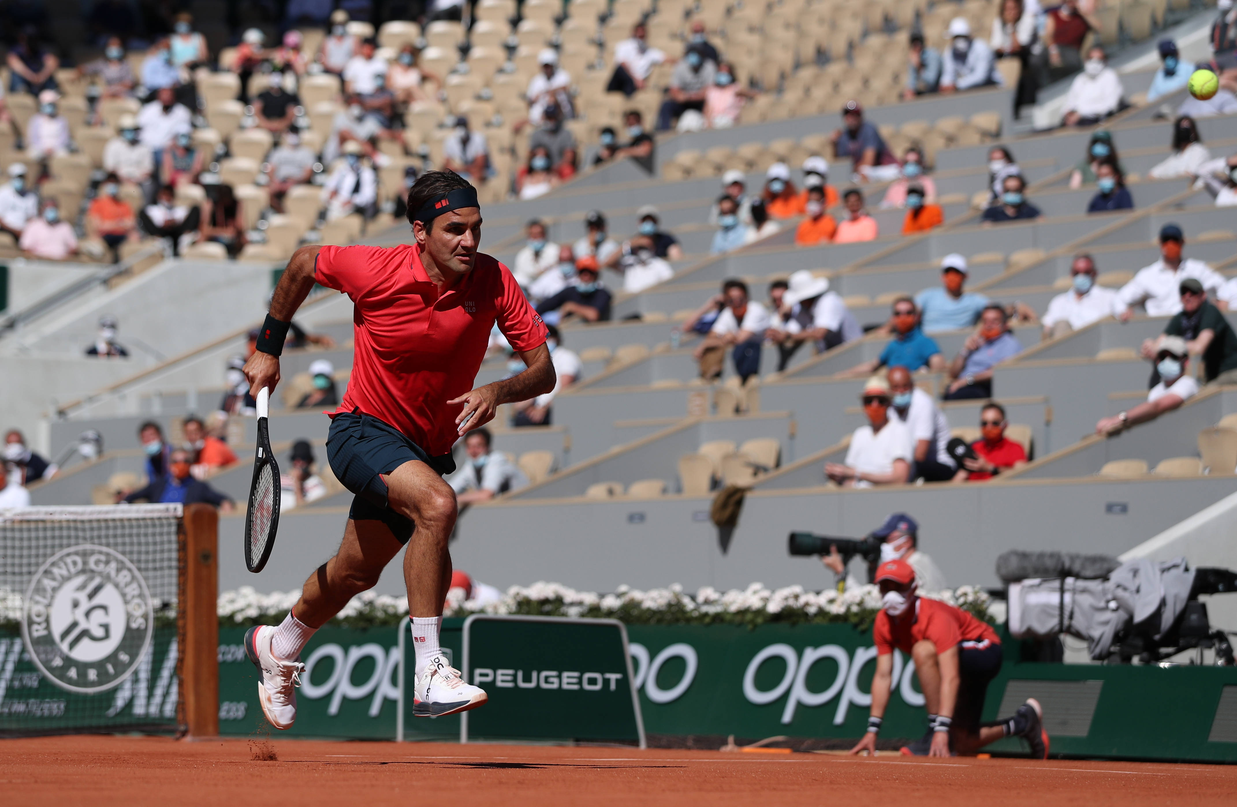 28圈-费德勒在利物浦比赛中战术调整，突破纪录引发热议！的简单介绍