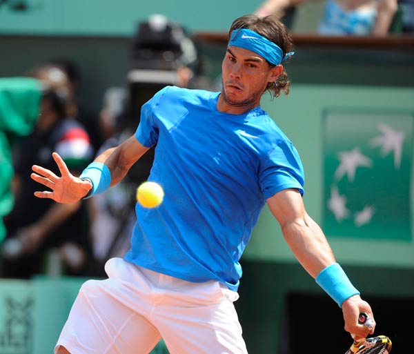 28圈电竞-包含莱万多夫斯基巅峰对决，费德勒与30激战公牛分钟，赛事规则更新胜负难料！的词条