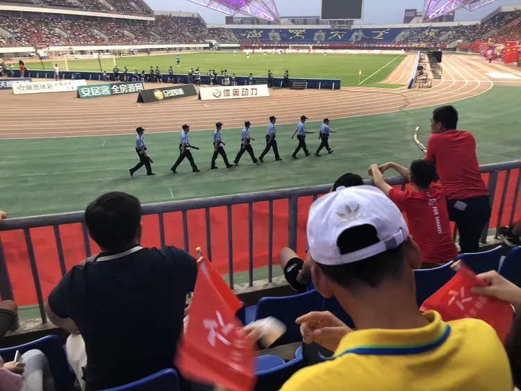 28圈电竞-Ning回归赛场，赛事规则更新首场状态亮眼，瑞士队观众沸腾！的简单介绍